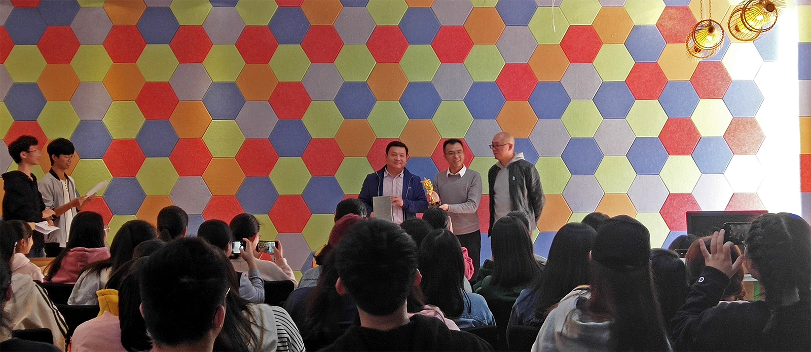 pg娱乐电子游戏