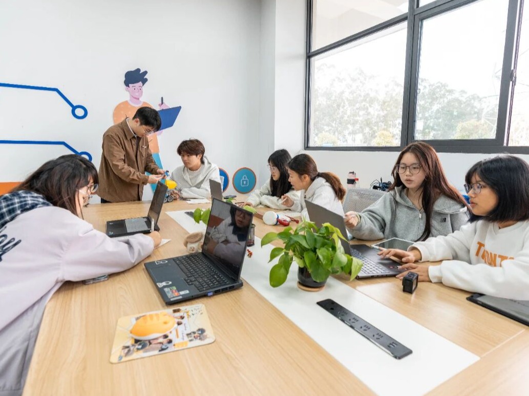 pg娱乐电子游戏